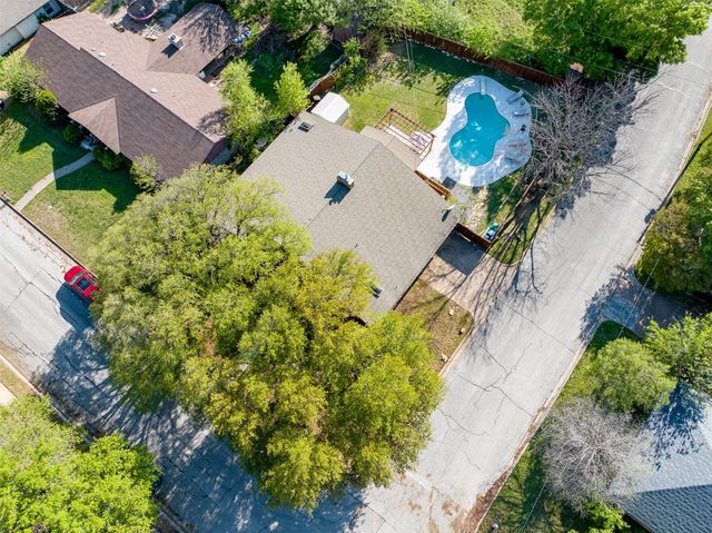 6800 Welch Avenue, Fort Worth, TX 76133