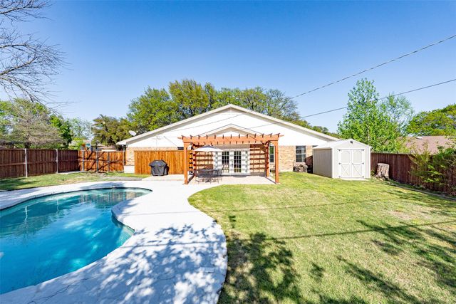 6800 Welch Avenue, Fort Worth, TX 76133