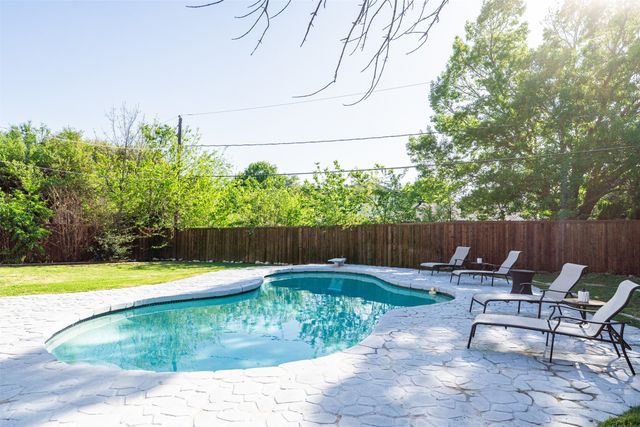 6800 Welch Avenue, Fort Worth, TX 76133