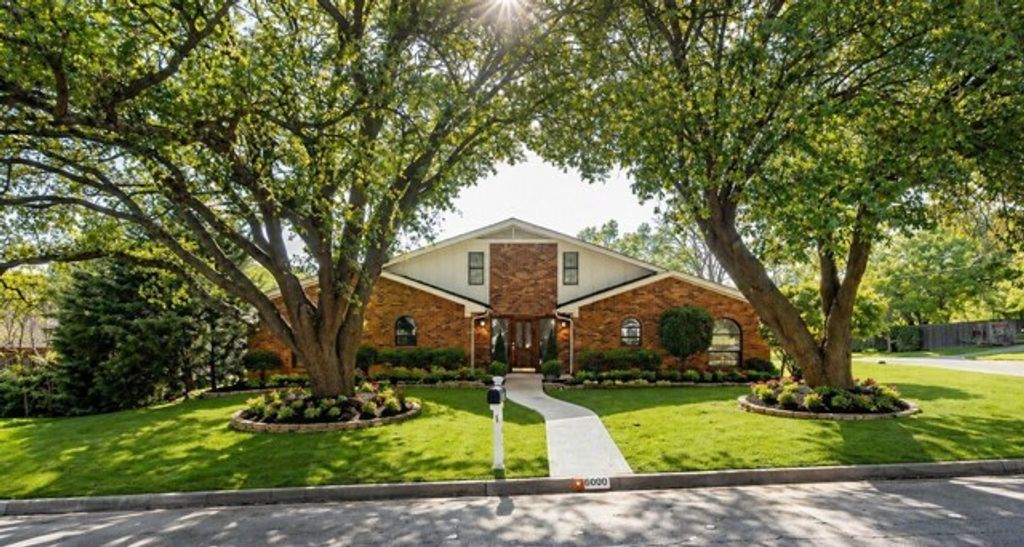 6800 Welch Avenue, Fort Worth, TX 76133