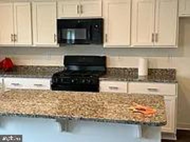 7215 WHITE OAK BLVD, Harrisburg, PA 17112