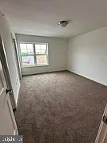 7215 WHITE OAK BLVD, Harrisburg, PA 17112