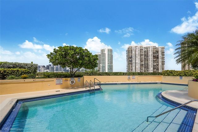 2475 Brickell Ave 1107, Miami, FL 33129