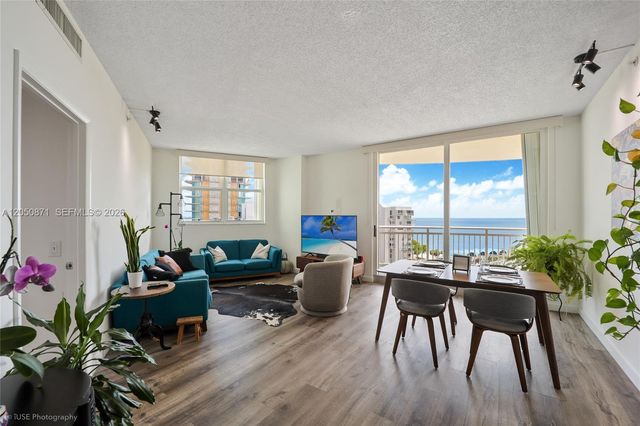 2475 Brickell Ave 1107, Miami, FL 33129