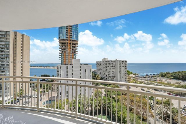 2475 Brickell Ave 1107, Miami, FL 33129