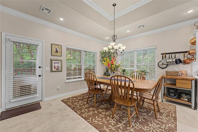 12 Hoyer Lane, Bella Vista, AR 72714