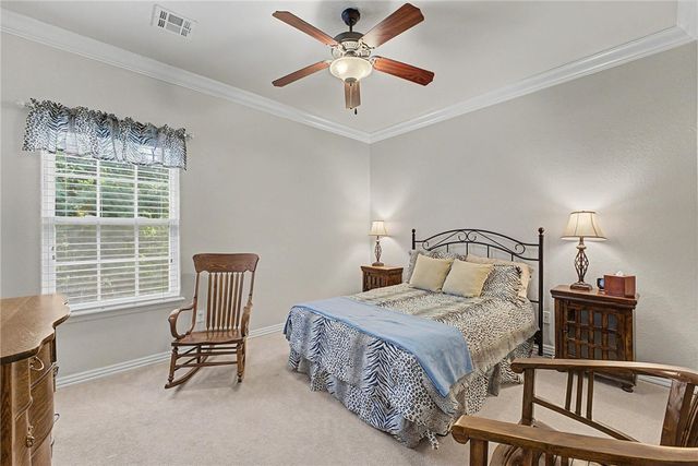 12 Hoyer Lane, Bella Vista, AR 72714