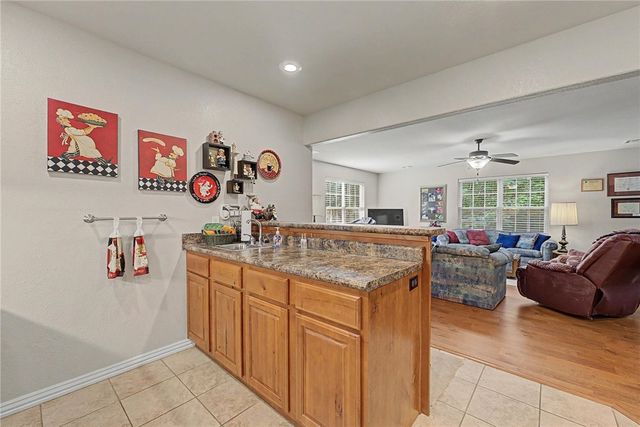 12 Hoyer Lane, Bella Vista, AR 72714