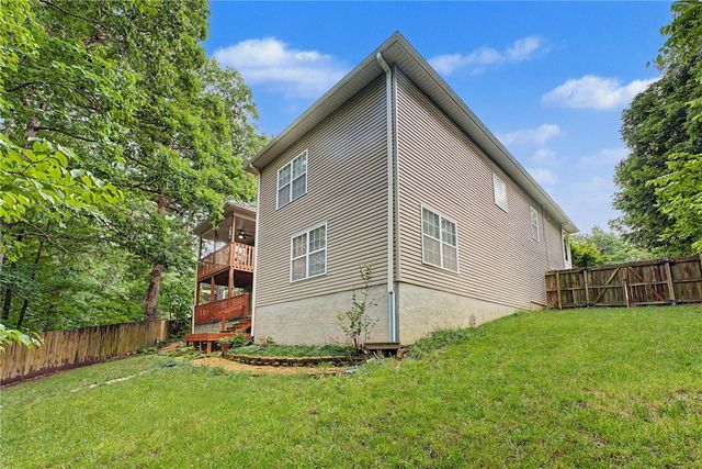 12 Hoyer Lane, Bella Vista, AR 72714