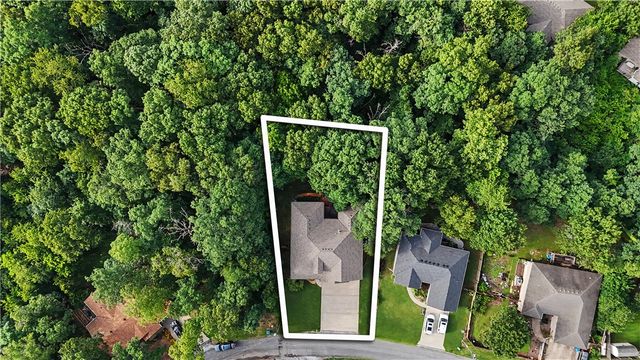 12 Hoyer Lane, Bella Vista, AR 72714