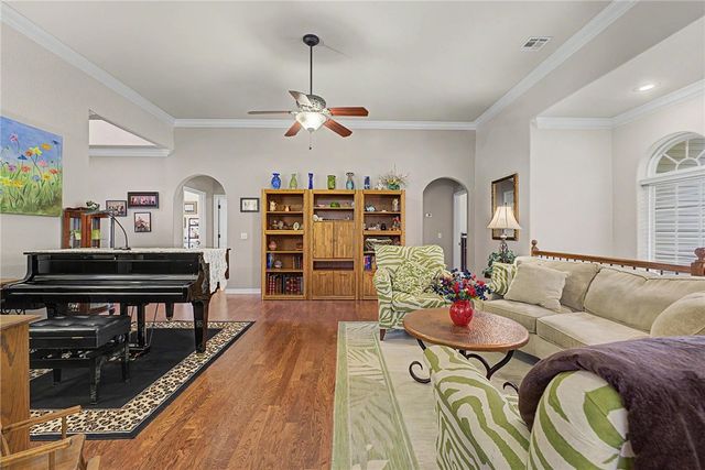 12 Hoyer Lane, Bella Vista, AR 72714
