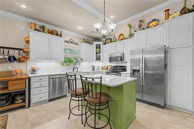 12 Hoyer Lane, Bella Vista, AR 72714