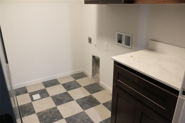 621 Honey Springs Lane, Shawnee, OK 74804