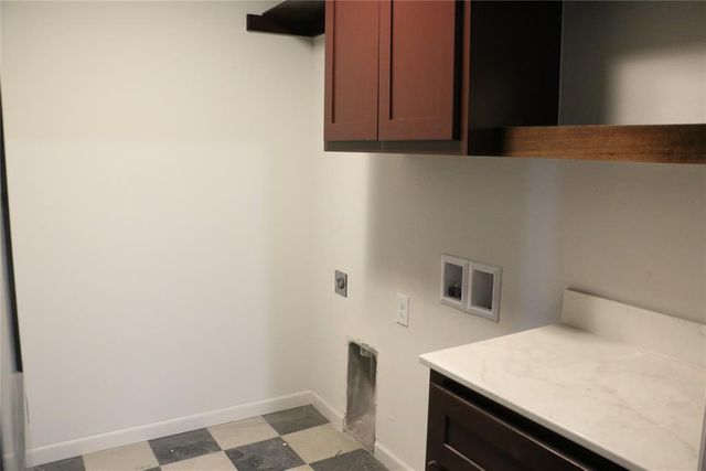 621 Honey Springs Lane, Shawnee, OK 74804