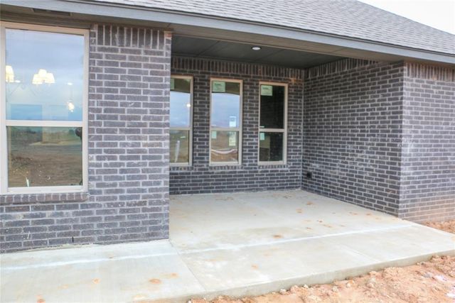 621 Honey Springs Lane, Shawnee, OK 74804