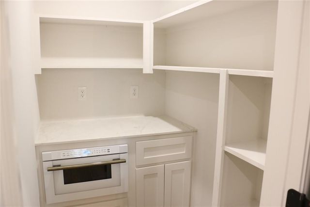 621 Honey Springs Lane, Shawnee, OK 74804