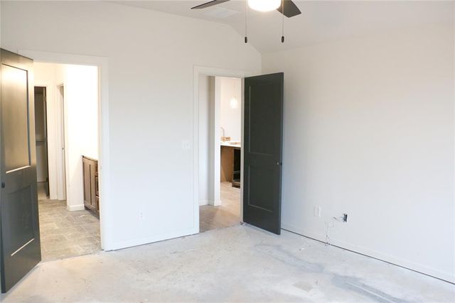 621 Honey Springs Lane, Shawnee, OK 74804