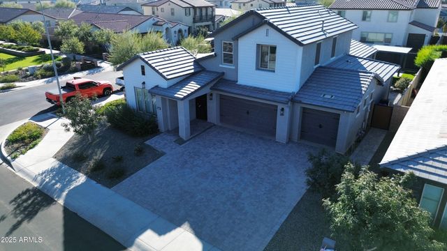 11663 W LUXTON Lane, Avondale, AZ 85323