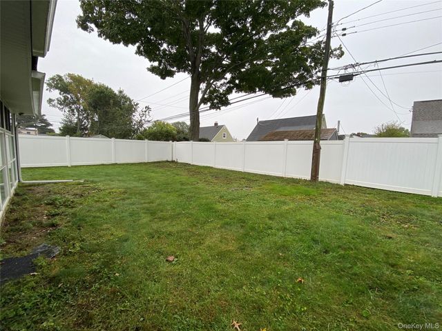 28 Marksman Lane, Levittown, NY 11756