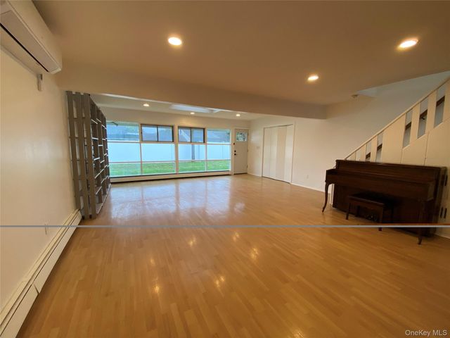 28 Marksman Lane, Levittown, NY 11756