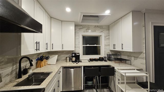 28 Marksman Lane, Levittown, NY 11756