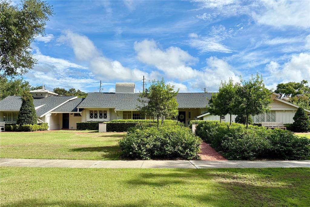 Image 1 of property listing at 1501 LAKE SHORE DRIVE, Orlando, FL 32803