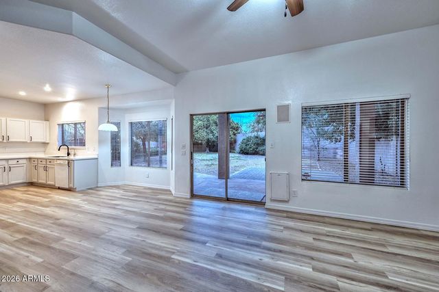 26435 N 42ND Place, Phoenix, AZ 85050