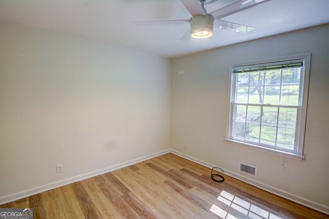 618 Dorsey Circle SW, Lilburn, GA 30047