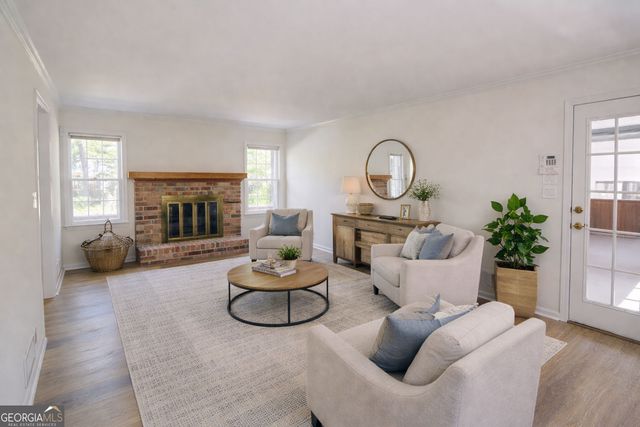 618 Dorsey Circle SW, Lilburn, GA 30047