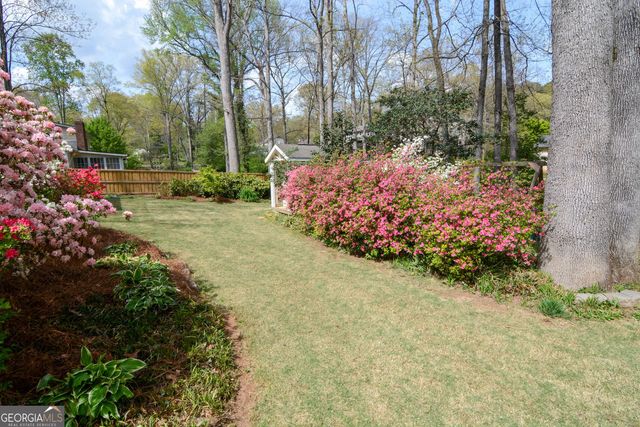 618 Dorsey Circle SW, Lilburn, GA 30047