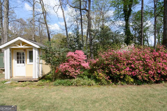 618 Dorsey Circle SW, Lilburn, GA 30047