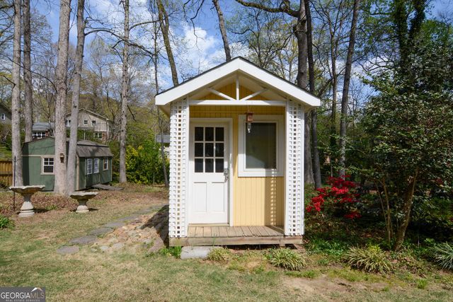 618 Dorsey Circle SW, Lilburn, GA 30047