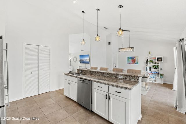 1924 Fabien Circle, Melbourne, FL 32940