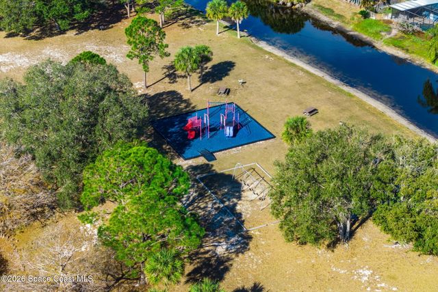 1924 Fabien Circle, Melbourne, FL 32940