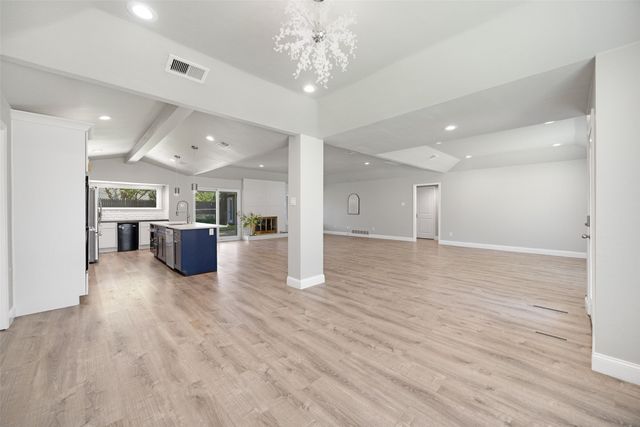 6350 Glennox Lane, Dallas, TX 75214