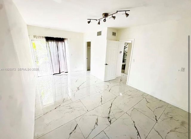 2646 Polk St 4, Hollywood, FL 33020