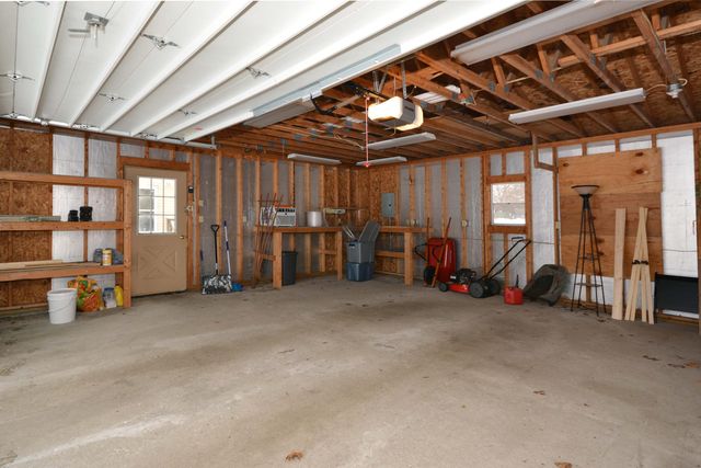 9247 Oakland Drive, Portage City, MI 49024