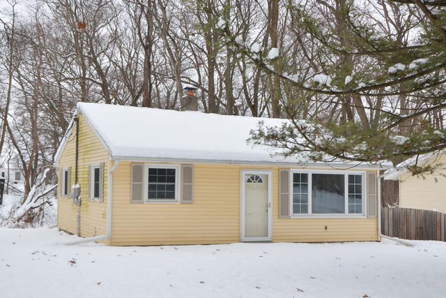 9247 Oakland Drive, Portage City, MI 49024