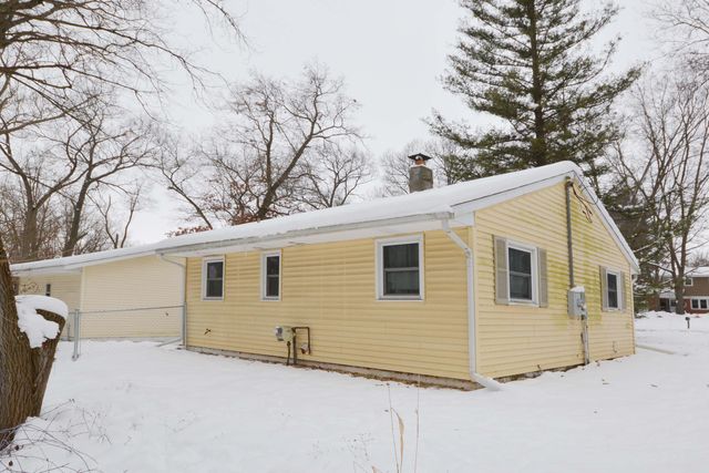 9247 Oakland Drive, Portage City, MI 49024
