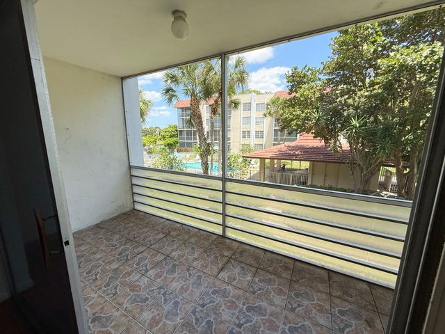 3776 Inverrary Boulevard 204r, Lauderhill, FL 33319
