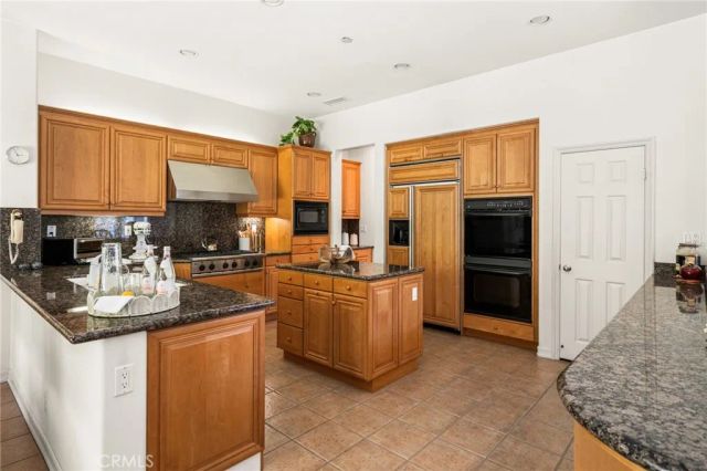 11739 Willard Avenue, Tustin, CA 92782