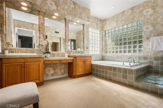 11739 Willard Avenue, Tustin, CA 92782