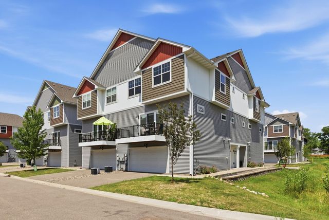 10259 3rd Street NE B, Blaine, MN 55434