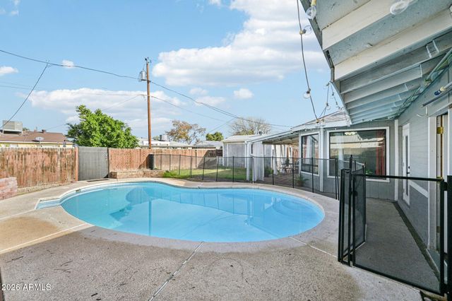 3338 W CORRINE Drive, Phoenix, AZ 85029