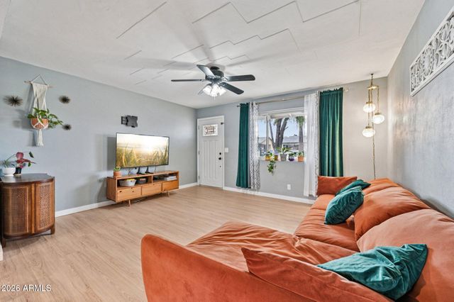 3338 W CORRINE Drive, Phoenix, AZ 85029
