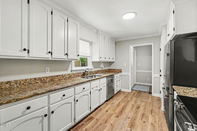 6016 Hampton Ridge Road, Raleigh, NC 27603