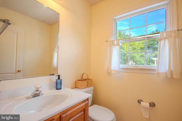 6950 ASHWORTH CT, Salisbury, MD 21804