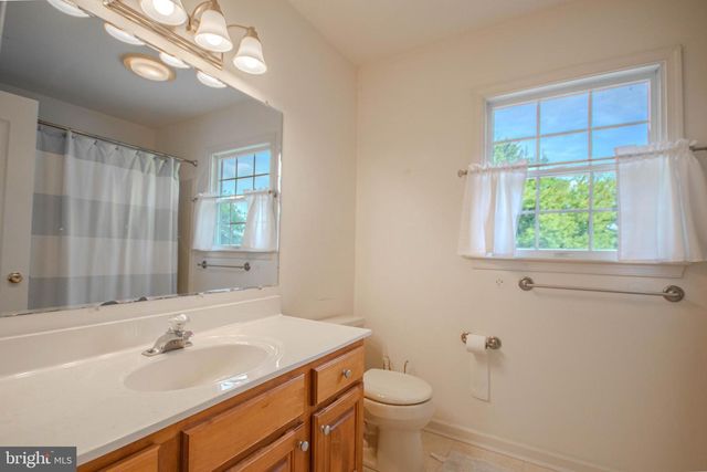 6950 ASHWORTH CT, Salisbury, MD 21804