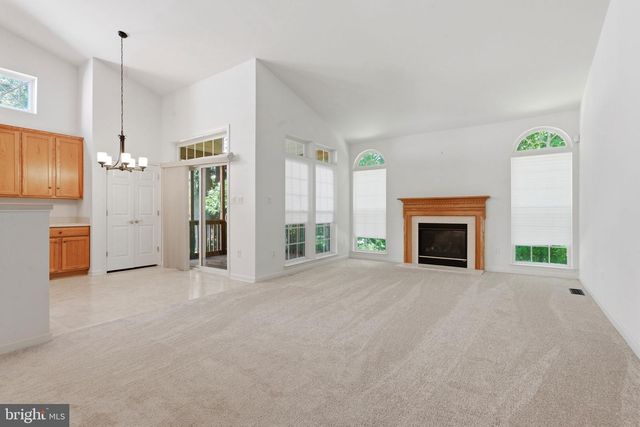33 HEARTHSTONE BLVD, Pemberton, NJ 08068