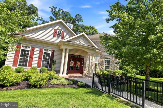 33 HEARTHSTONE BLVD, Pemberton, NJ 08068